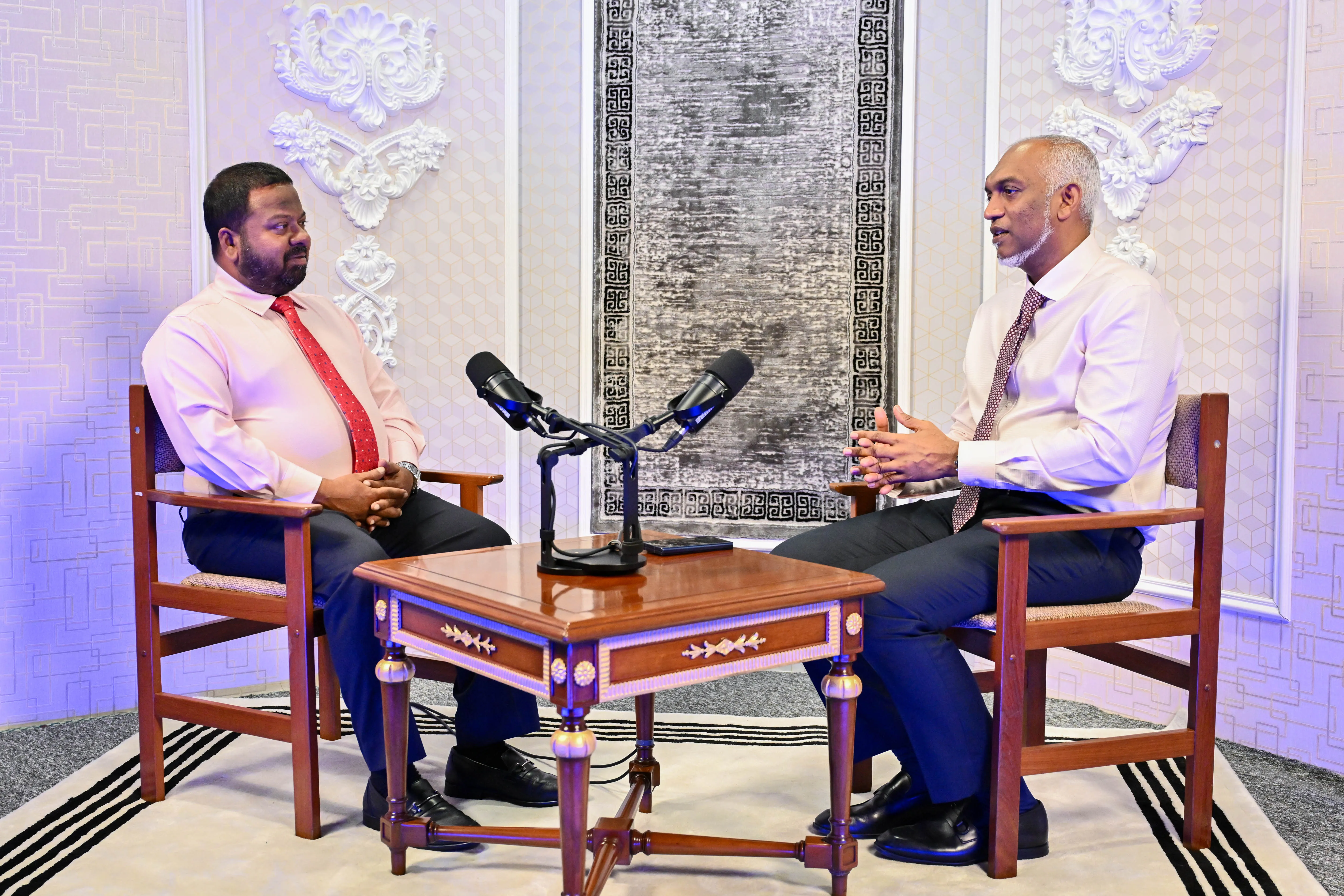ސްޕޯކްސް ޕަރސަންއާއެކު ރައީސުލްޖުމްހޫރިއްޔާ އައު ޕޮޑްކާސްޓް ޕްރޮގްރާމެއް ފައްޓަވައިފި