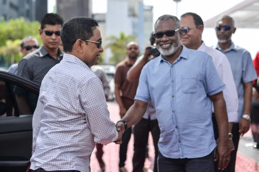 ފިނިފެންމާ ލޯންޗު ގޮއްވާލުން އެއީ ޔާމީން ކުޅުއްވި ޑްރާމާއެއްކަމަށް އަދުރޭ ސުވާލު އުފައްދަވައިފި