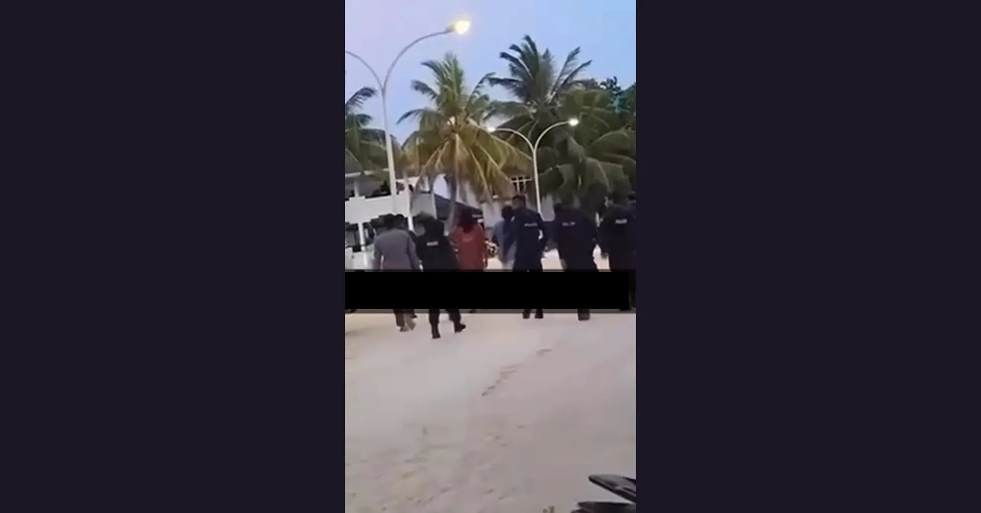 ޑޮލަރު ފޭރުން: ހައްޔަރު ކުރި މީހުންގެ ތެރޭގައި ދެބެން – ތިންވަނަ ބޭބެގެވެސް ހިއްސާ ވާކަމަށް ބެލުމުގެ ފުރުޞަތު !