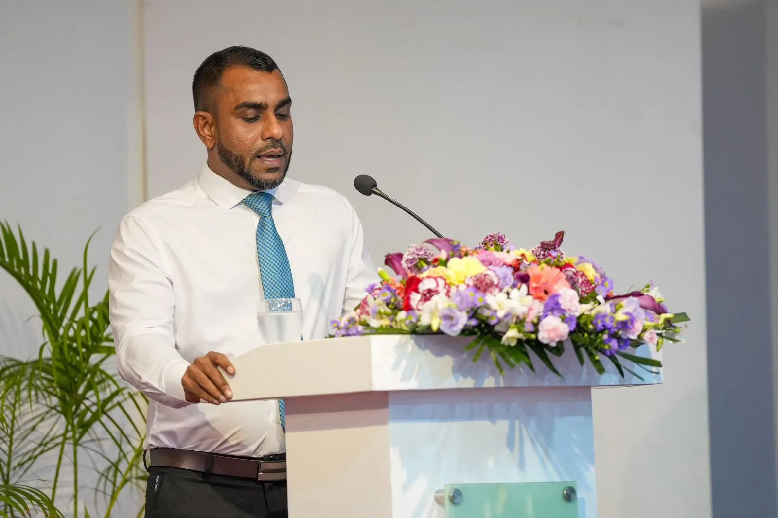 Minister Fasial speaking at the 'Destination Addu Summit' / Photo: Ministry of Tourism via X