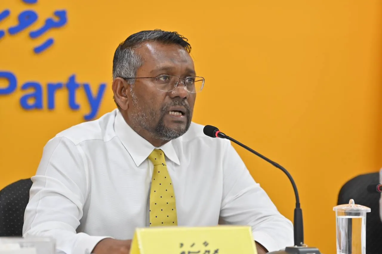 ވެރިކަމަށް އައުމަށް ހެދީ ދޮގުތަކެއް؛ އެއިން ލިބުނު ގެއްލުމުގެ ޒިންމާ މި ސަރުކާރުގެ ވެރިން އުފުލަންޖެހޭ: ފައްޔާޒު