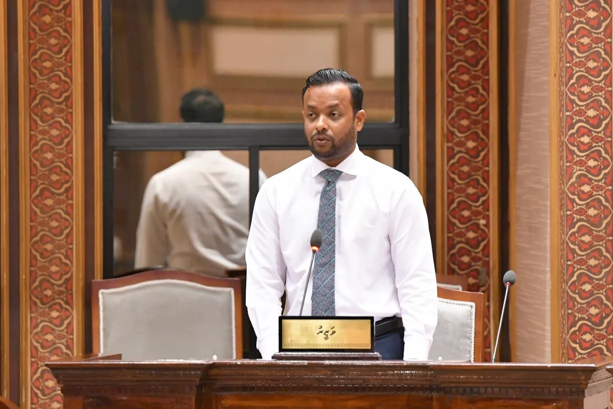 ފެނާއި ނަރުދަމާގެ އެއްވެސް މަޝްރޫޢުއެއް ހުއްޓާލައިގެން ނުތިބޭނަން: ޑރ މުއްޠަލިބު