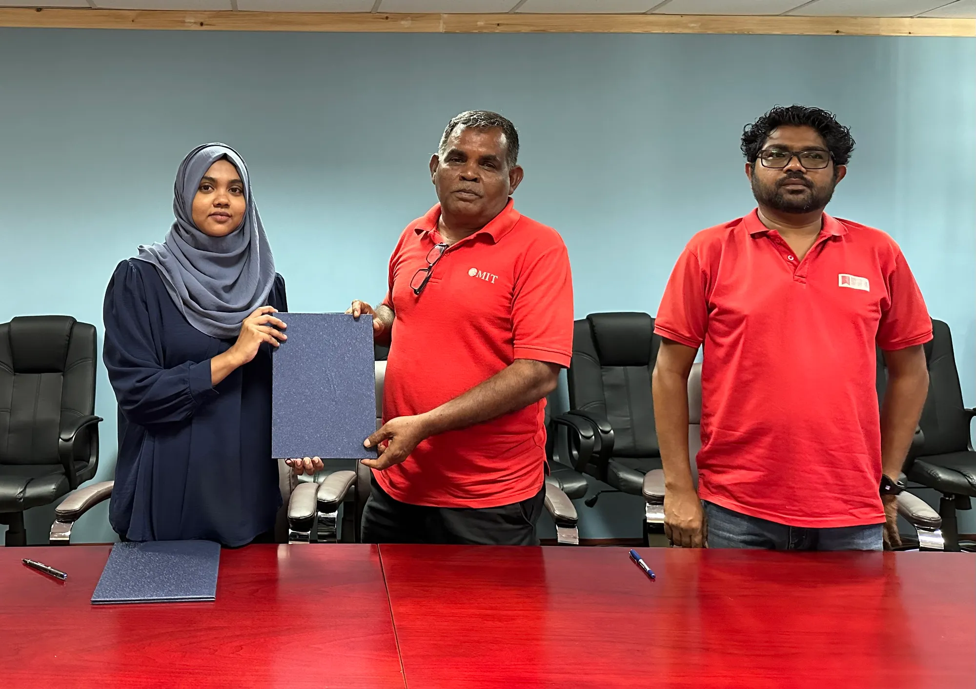 ދަނޑުވެރިކަމުގެ ވިޔަފާރި ހަރުދަނާ ކުރުމަށް ދަނޑުވެރިން ތަމްރީން ކުރުމަށް އެއްބަސްވުމެއްގައި ސޮއިކޮށްފި