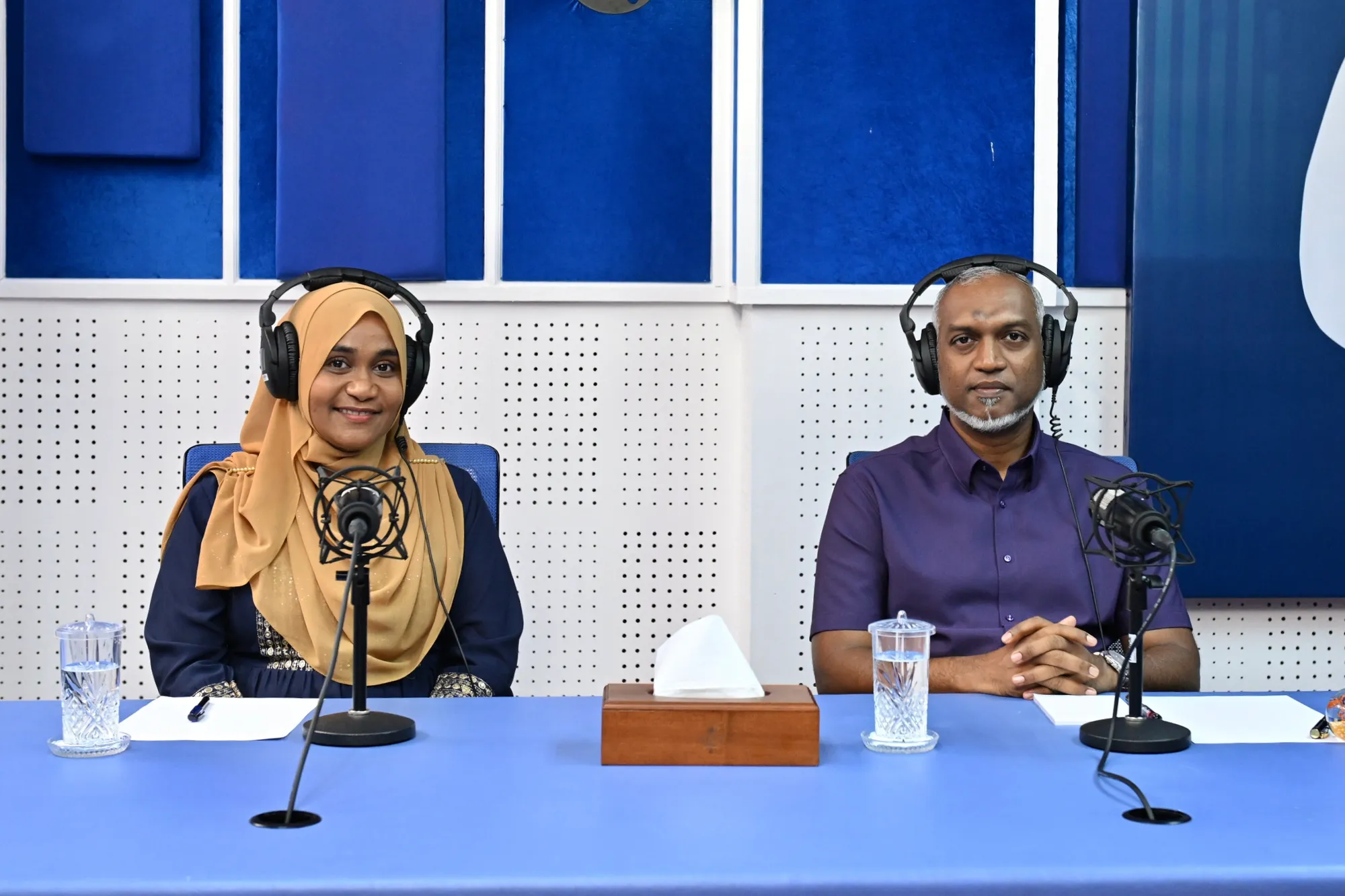 އަޑުގެ ޕްރޮގްރާމްގެ ތެރެއިން ރައީސަށް ގުޅުއްވީ ސްކޫލް ދައުރުގެ ޓީޗަރެއް؛ ދެއްވީ އަގުހުރި ނަސޭހަތެއް!