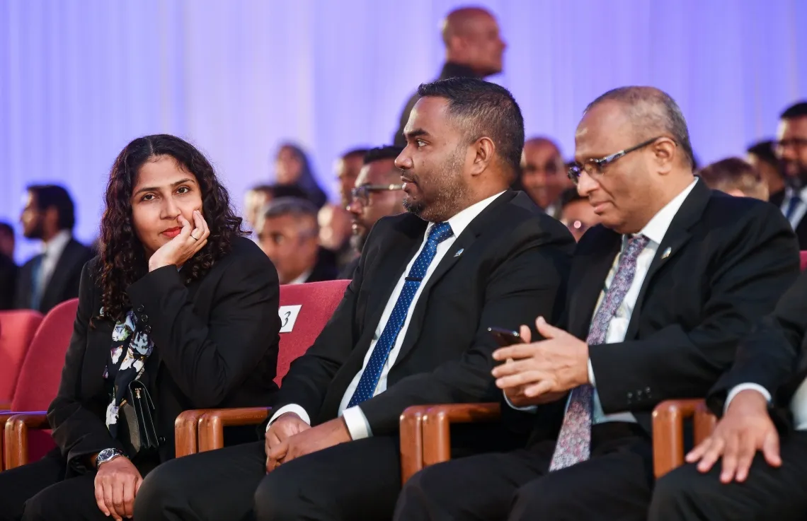 ފަނޑިޔާރު ސުއޫދު، މަހާޒް އަދި އަޒްމިރަލްދާ ސަސްޕެންޑްކޮށްފި