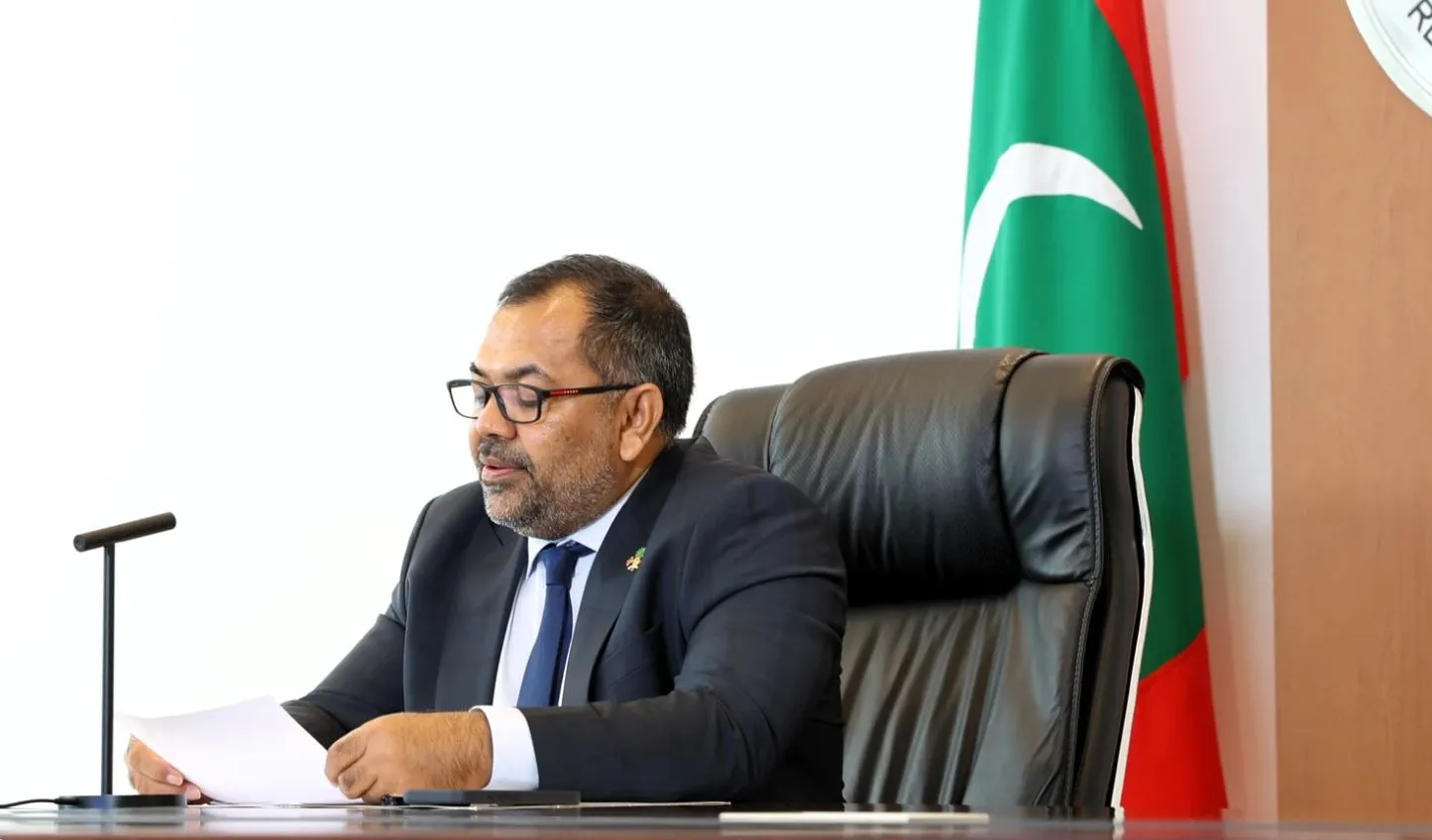 ހަލުވި ދުވެއްޔެއްގައި ދެމެހެއްޓެނިވި ތަރައްޤީގެ ލަނޑުދަނޑިތައް ހާސިލްކުރުމަށް މިނިސްޓަރ ގޮވާލައްވައިފި