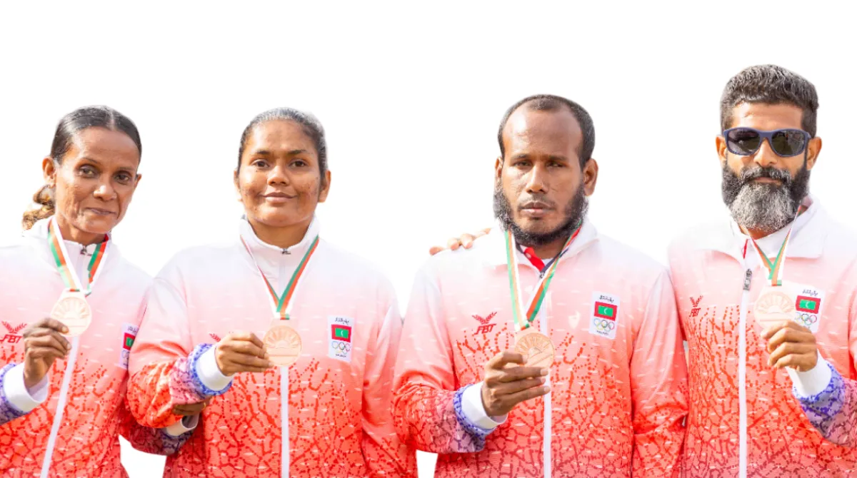 Razzaq and Faathun with their guide runners