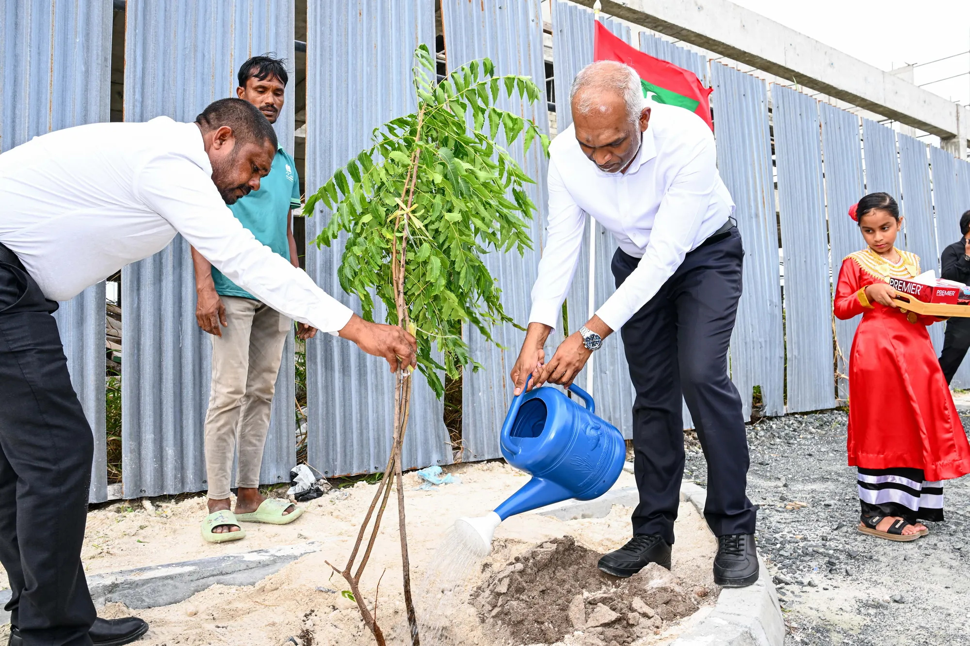 އައު ޓެކްނޮލޮޖީތައް ބަލައިގަނެ، އެތެރޭގެ އުފެއްދުންތެރިކަން އިތުރުކުރަންޖެހޭ: ރައީސް