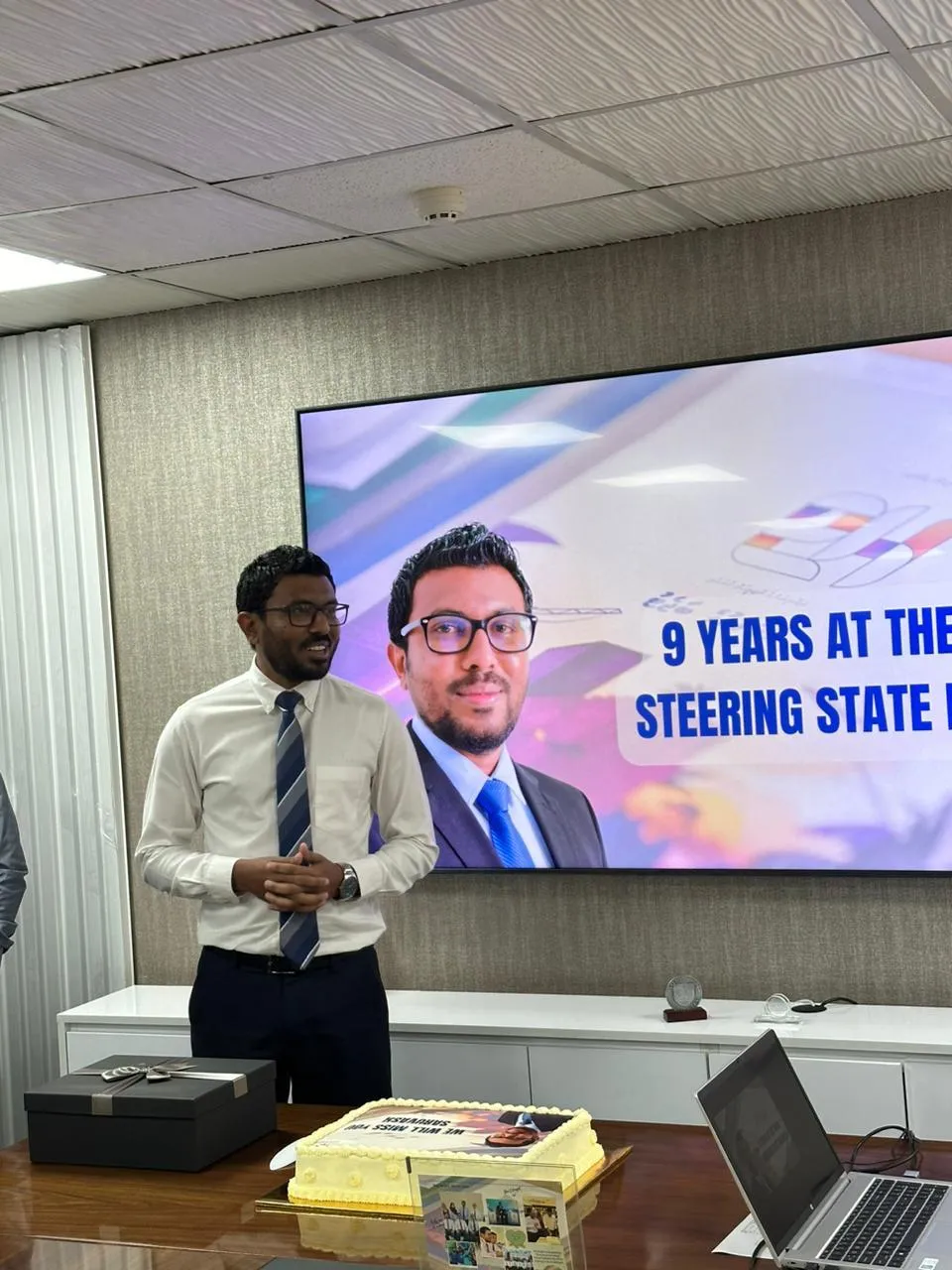 ފިނޭންސް މިނިސްޓްރީގެ ޗީފް ފައިނޭންޝަލް ބަޖެޓް އެގްޒެކެޓިވް، ސަރުވަޝް އިސްތިއުފާ ދެއްވައިފި