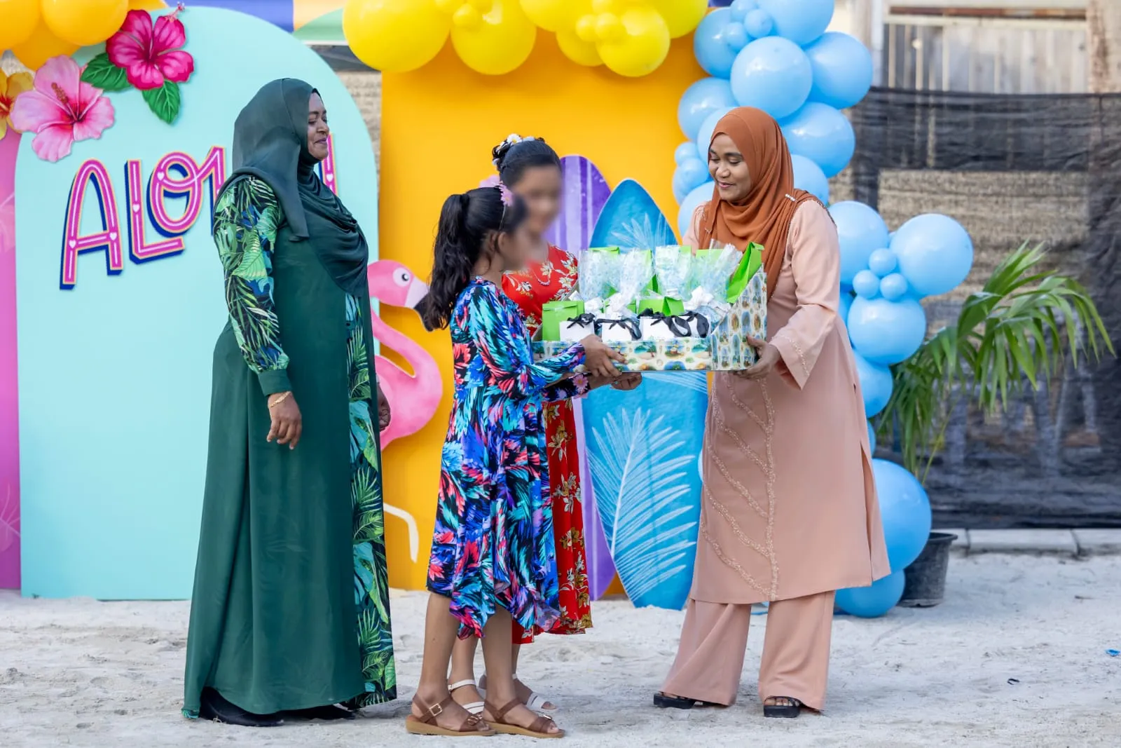 އެޗްޑީސީ މުވައްޒަފުންގެ ފަރާތުން "ފިޔަވަތި ފަން ޑޭ" ކުރިއަށްގެންގޮސްފި