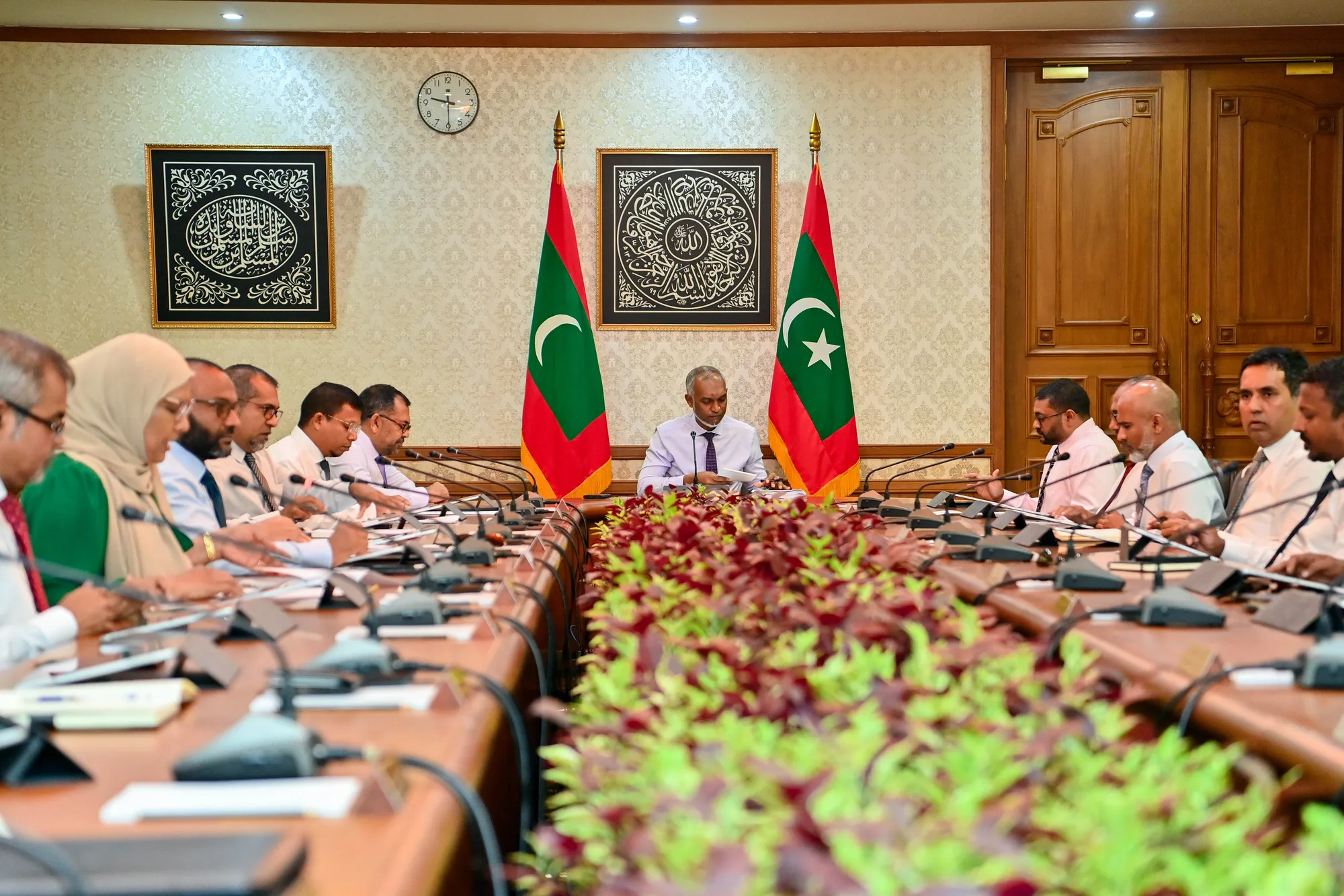 ރައްޔިތުންގެ ސުވާލުތަކަށް ވަޒީރުން ޖަވާބުދެއްވާ ފޯރަމް މިރޭ؛ އެސްއެމްއެސްއިންވެސް ސުވާލު ކުރެވޭނެ!