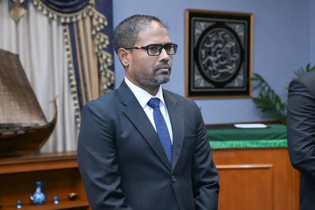 ސުޕްރީމް ކޯޓުގެ ހިންގުން ފަނޑިޔާރު ހަމީދާ ހަވާލުކޮށްފި