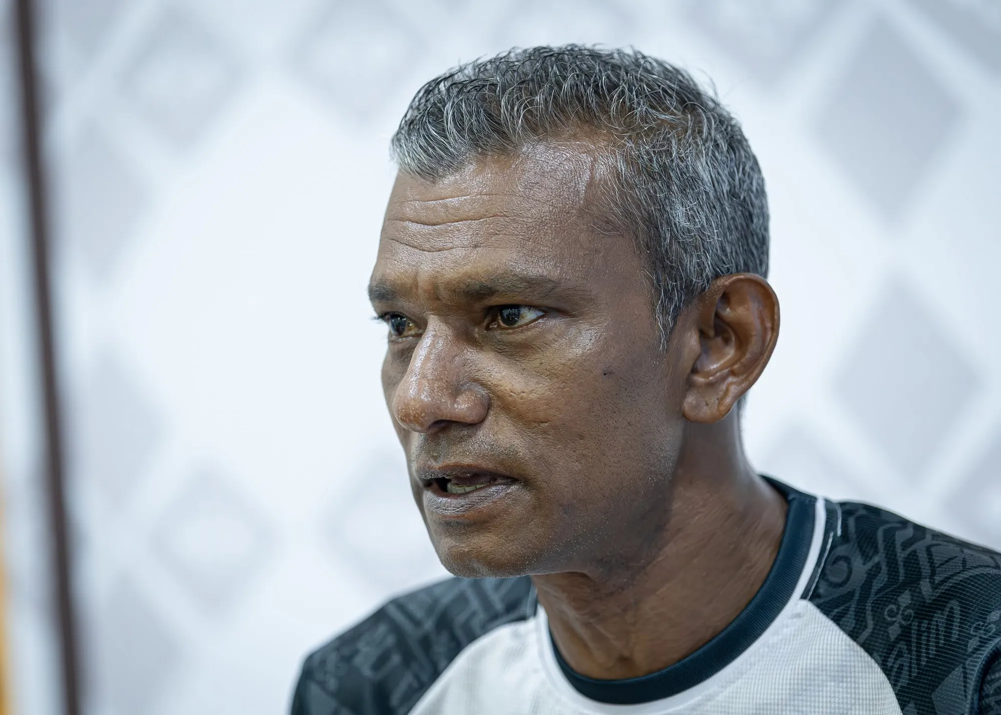 ނަތީޖާ ނުނެރެވި، ނަޒީހާއި ގައްދޫ ވަކިވެއްޖެ!