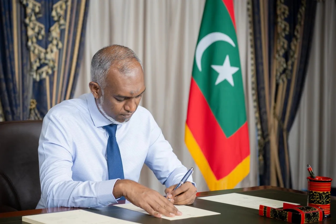 ފެނާއި ނަރުދަމާ ޤާނޫނަށް ގެނައި އިސްލާހް، ރައީސް ޑރ.މުއިއްޒު ތަސްދީގު ކުރައްވައިފި