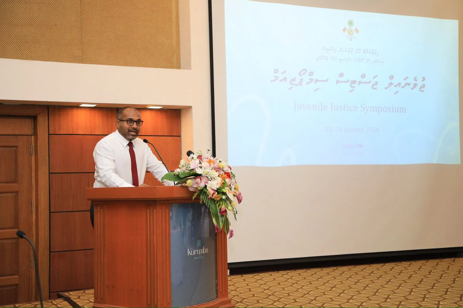 ގާނޫނުތައް އޮޅުވާލައިގެން ނުލިޔެ، ކިޔާ އެއްޗެއް ސާފުކޮށް އެނގޭނެހެން ގާނޫނު ހަދަންވީނޫންތޯ: އިހްސާން