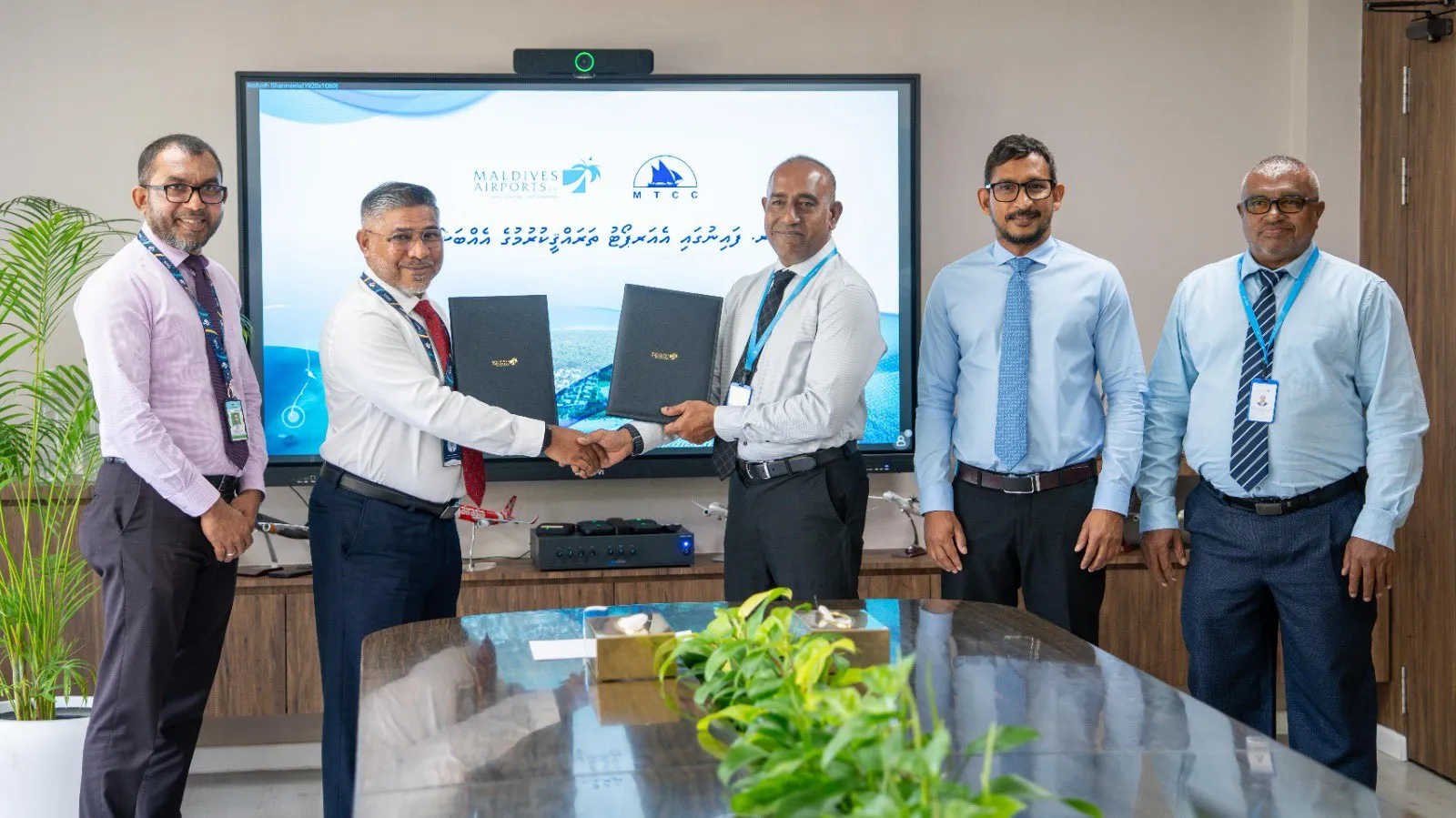 ފައިނުގައި އެއާޕޯޓް ތަރައްޤީކުރަން އެމްޓީސީސީއަށް