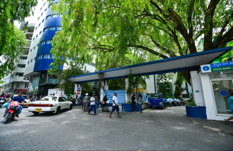 އޭޑީކޭގެ ރަސްމީ އެސްއެމްއެސް ހޭންޑަލުން ސްކޭމް މެސެޖުތަކެއް ދައުރުވަނީ