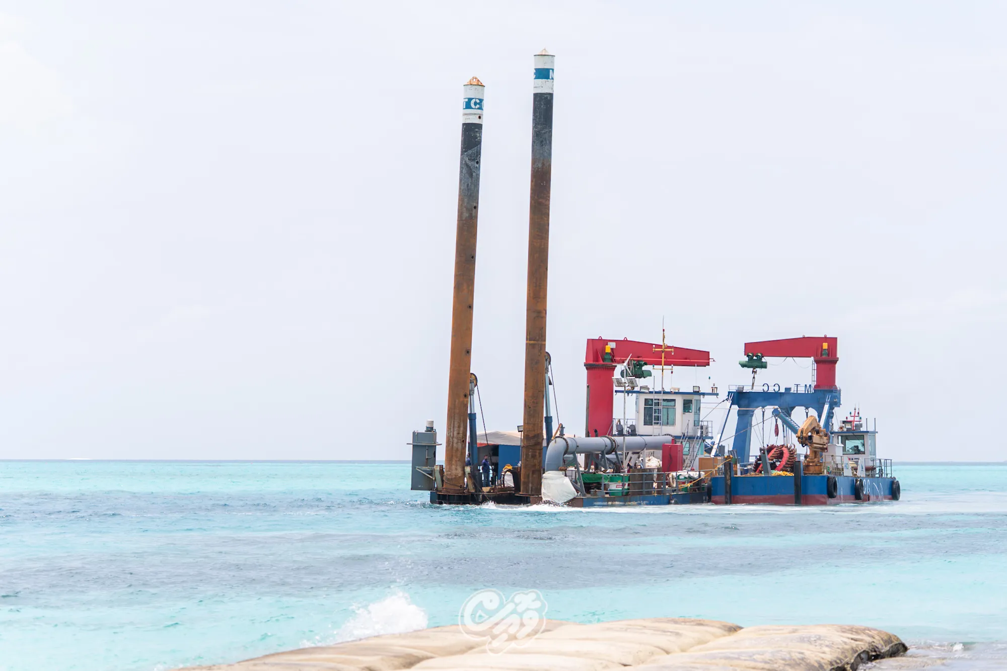 ތުޅާދޫ އެއާޕޯޓް އެޅުމަށް ބޭނުންވާ ބިން ހިއްކުމުގެ މަސައްކަތް އެމްޓީސީސީން ފަށައިފި