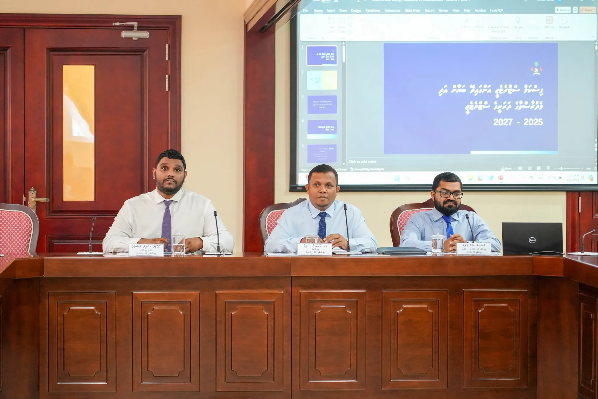 ޓެކްސްތައް ބޮޑު ކުރުމުގެ ވިސްނުމެއް މި ސަރުކާރުން ނުގެންގުޅެން: ވަޒީރު ޝަފީޤު