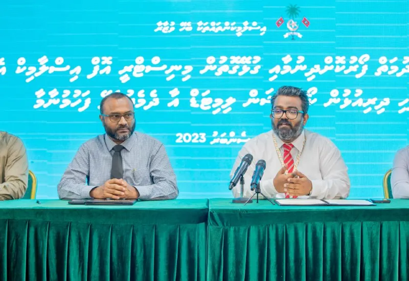 ޢިމާރާތްތައް ކުރުމާއި ގުޅޭ ދާއިރާތަކާއި ގުޅޭ އެމްއޯޔޫއެއްގައި ސޮއިކޮށްފި!