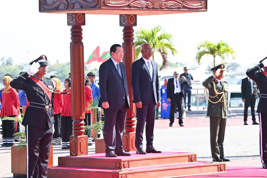 Cambodian Prime Minister welcomed by President Ibrahim Mohamed Solih