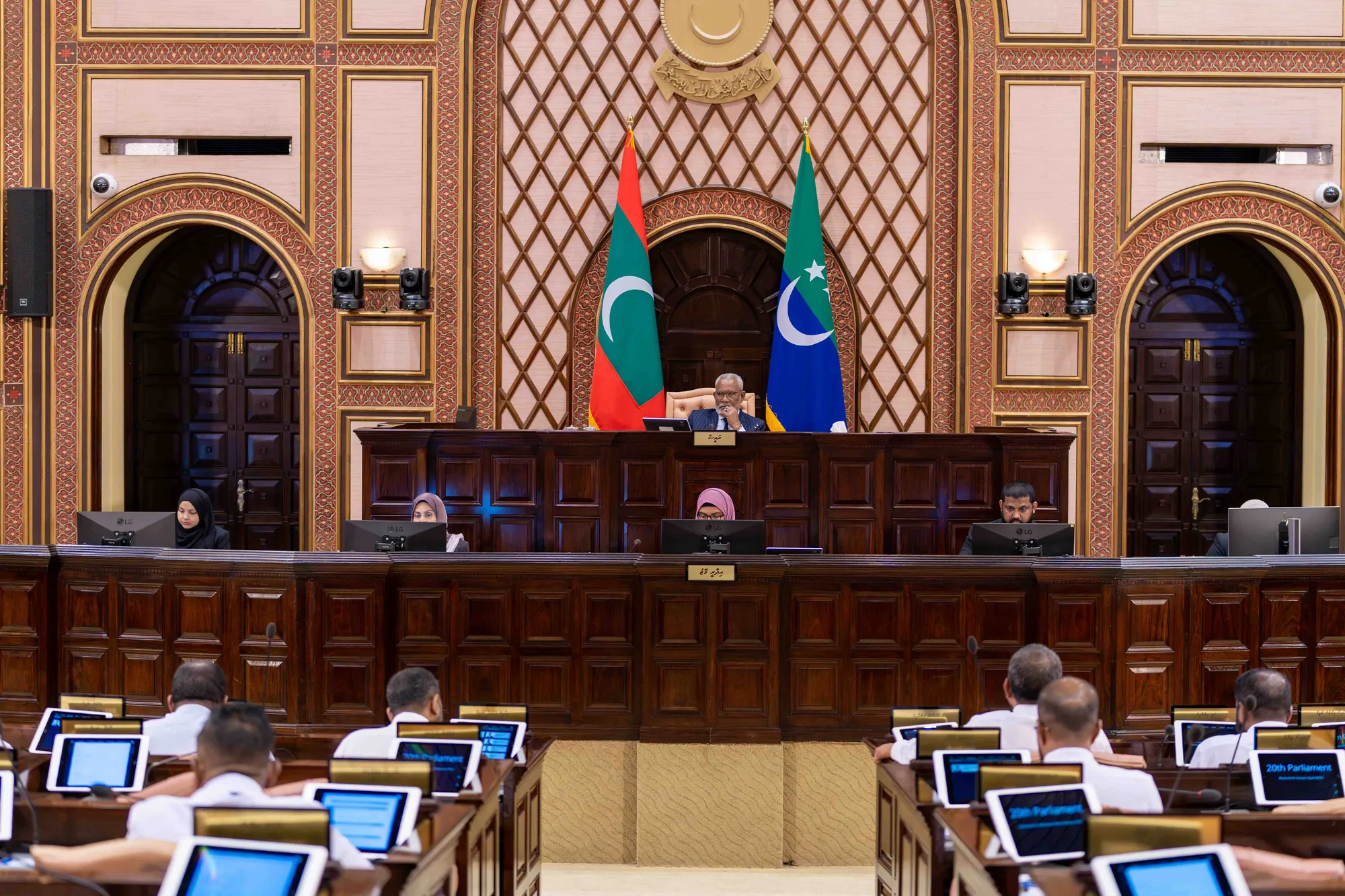 ގާނޫނުލްއުގޫބާތުގެ އިސްލާހު މަޖިލީހުގެ އެޖެންޑާއިން ނަގައިފި