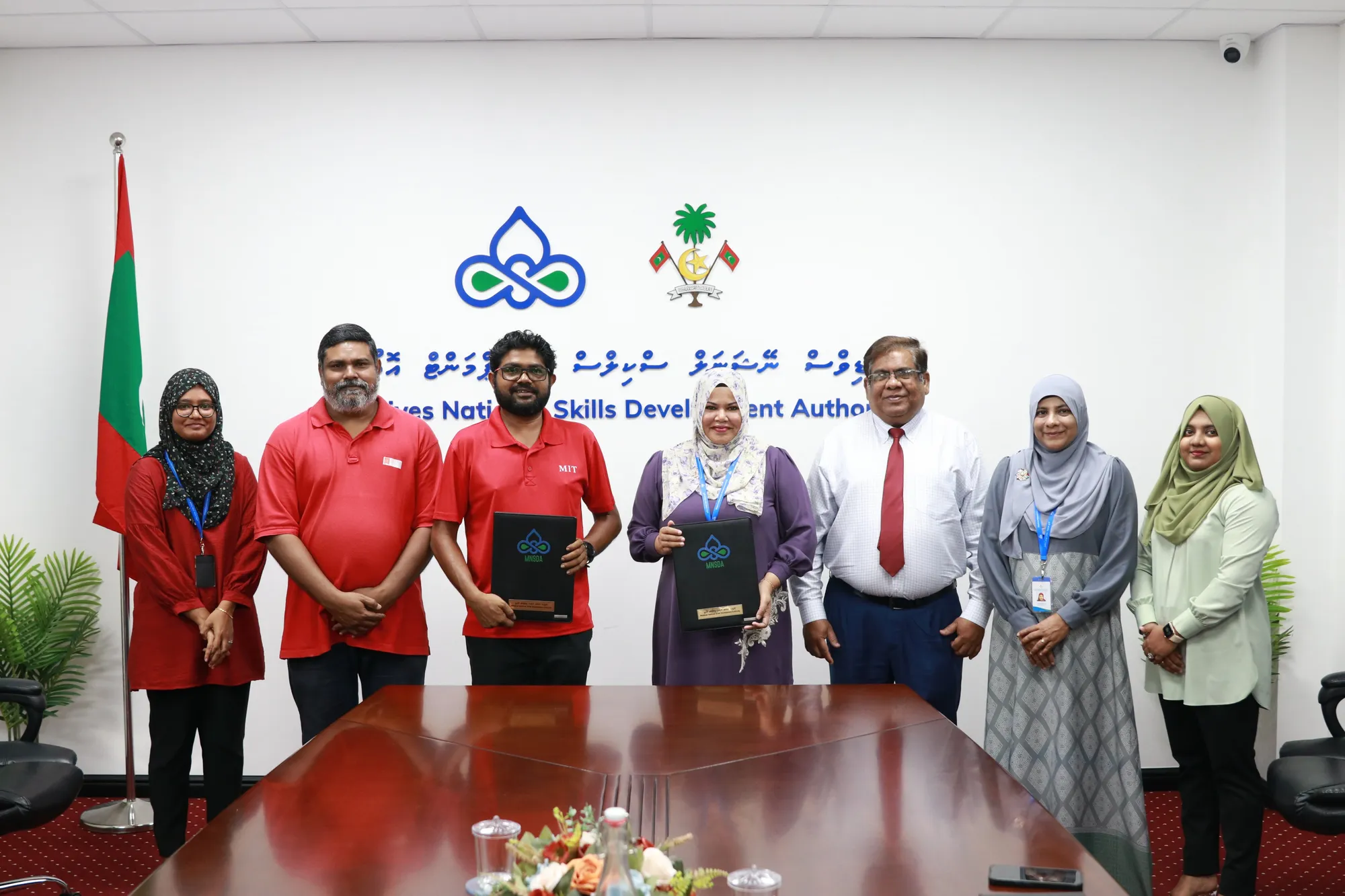 ޒުވާނުން ތަމްރީންކުރުމުގެ ޕްރޮގްރާމްތައް ހިންގުމަށް އެއްބަސްވުމެއްގައި ސޮއިކޮށްފި