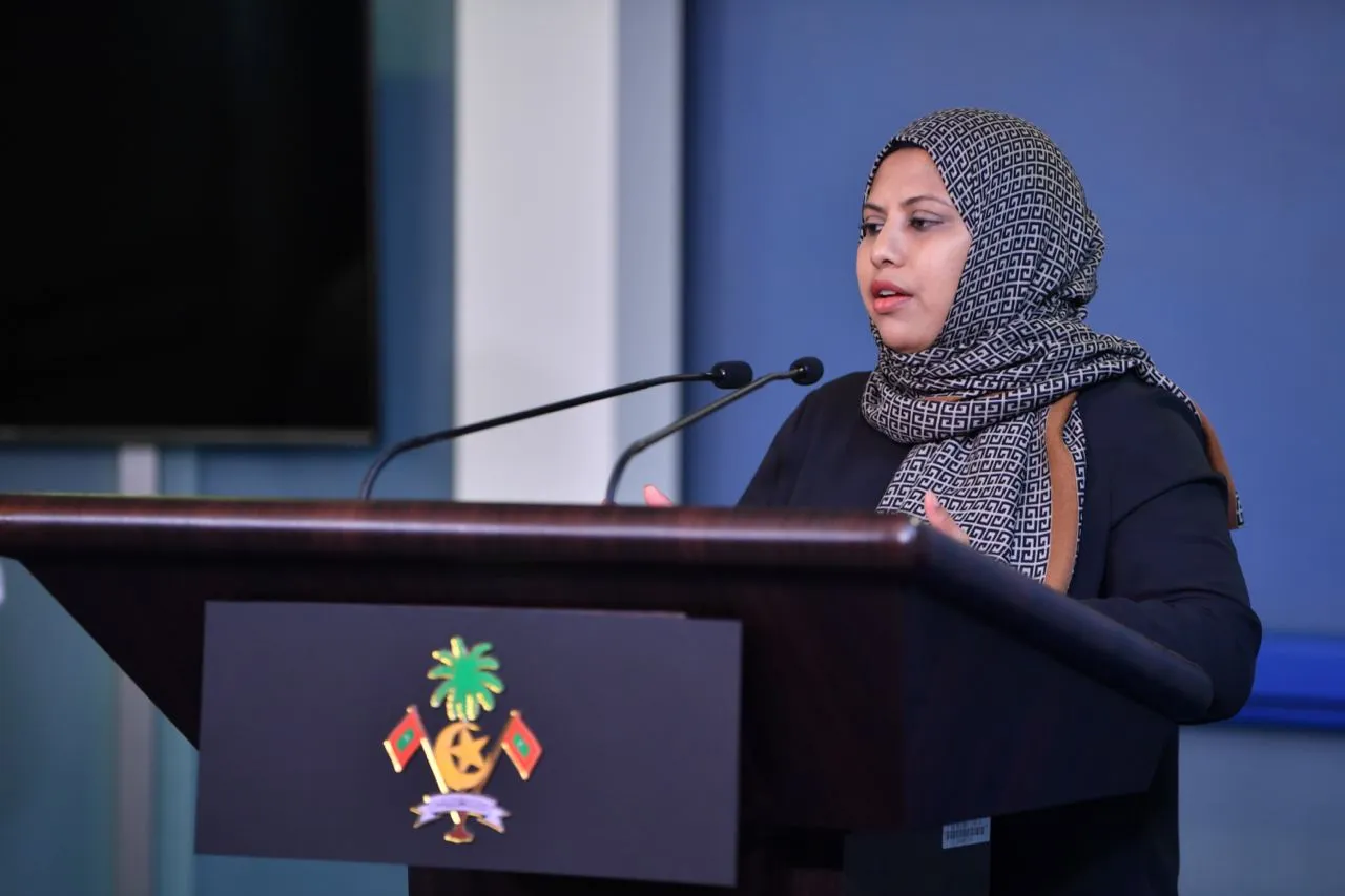 ސަރުކާރު ހިންގުން ހަރުދަނާ ކުރެއްވުމަށް ގެންނަން ޖެހޭ ބަދަލުތައް ރައީސް ގެންނަވާނެ: ހީނާ