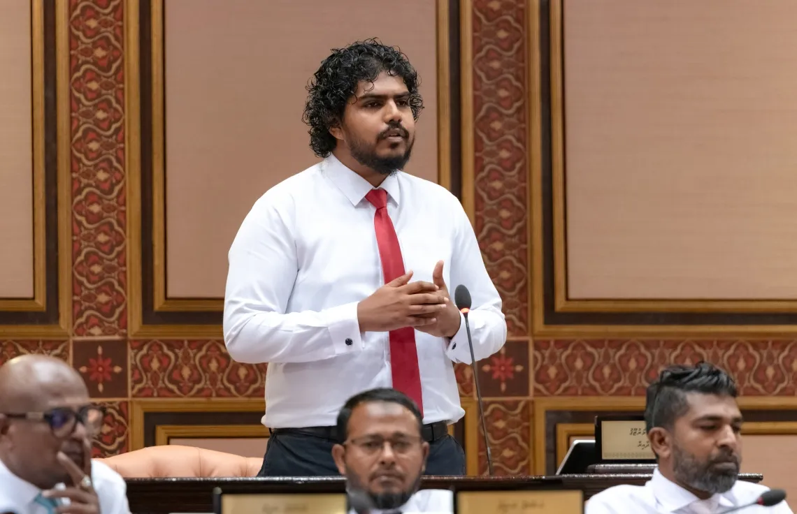 ހުޅުމާލޭގެ ލަގްޒަރީ އެޕާޓްމެންޓުތަކުގެ ވެރިންގެ ލިސްޓެއް ހޯދާ އޭސީސީއިން ތަހުގީގެއް ހިންގަންޖެހޭ: އަޒާން
