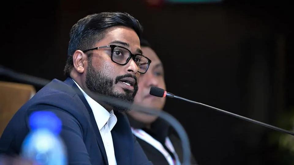 ރަސްމީ ދަތުރަކަށް ޕާސްޕޯޓު ދޫކުރަން އެދުމުން، ބައްސާމް ގެ ޕާސްޕޯޓު ދޫނުކުރުމަށް ކޯޓުން ނިންމައިފި