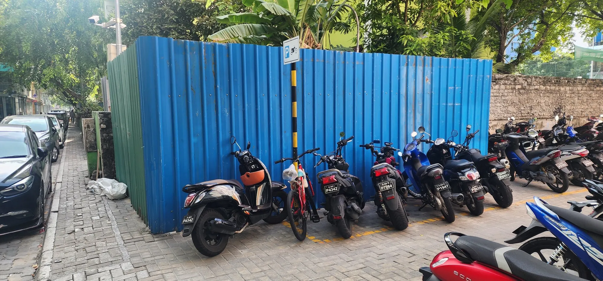 ގާކޮށީގެ ޕާކިންޒޯނުން ބައެއް ހިމެނޭގޮތަށް ސްޓެލްކޯއިން ބަންދުކޮށްފައިވާ ސަރަޙައްދު ހުޅުވާލަނީ!