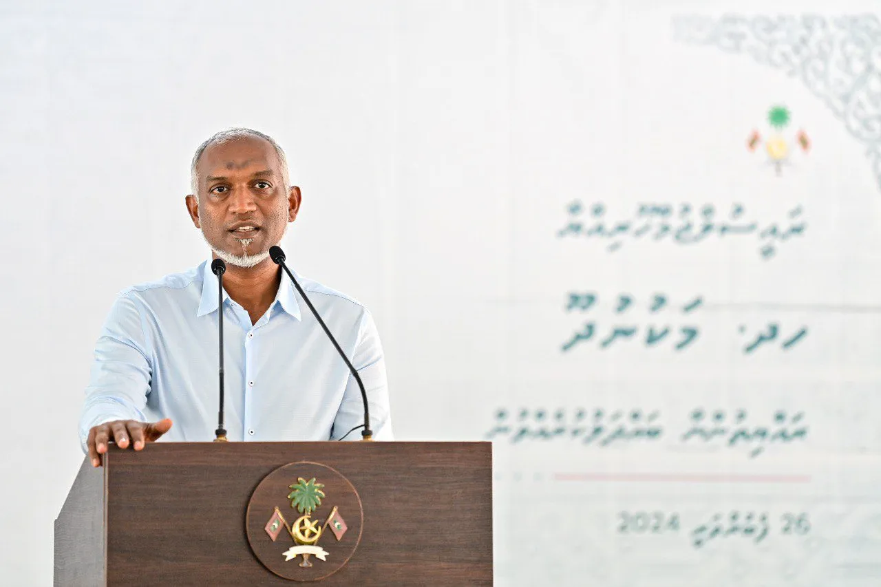 މަކުނުދޫ އެއާޕޯޓުގެ ރަންވޭ 1800 މީޓަރު ދިގު ރަންވޭ އަކަށް ހަދައިދޭނަން: ރައީސް ޑރ.މުއިއްޒު