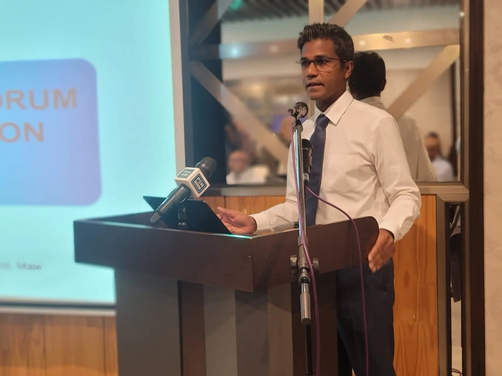 ދިވެހިރާއްޖޭގައި ޖުމްހޫރީ ވެރިކަމެއް ކުރެވިދާނެކަން ރައްޔިތުން ސާބިތުކޮށްދީފި: ސިރާޖް