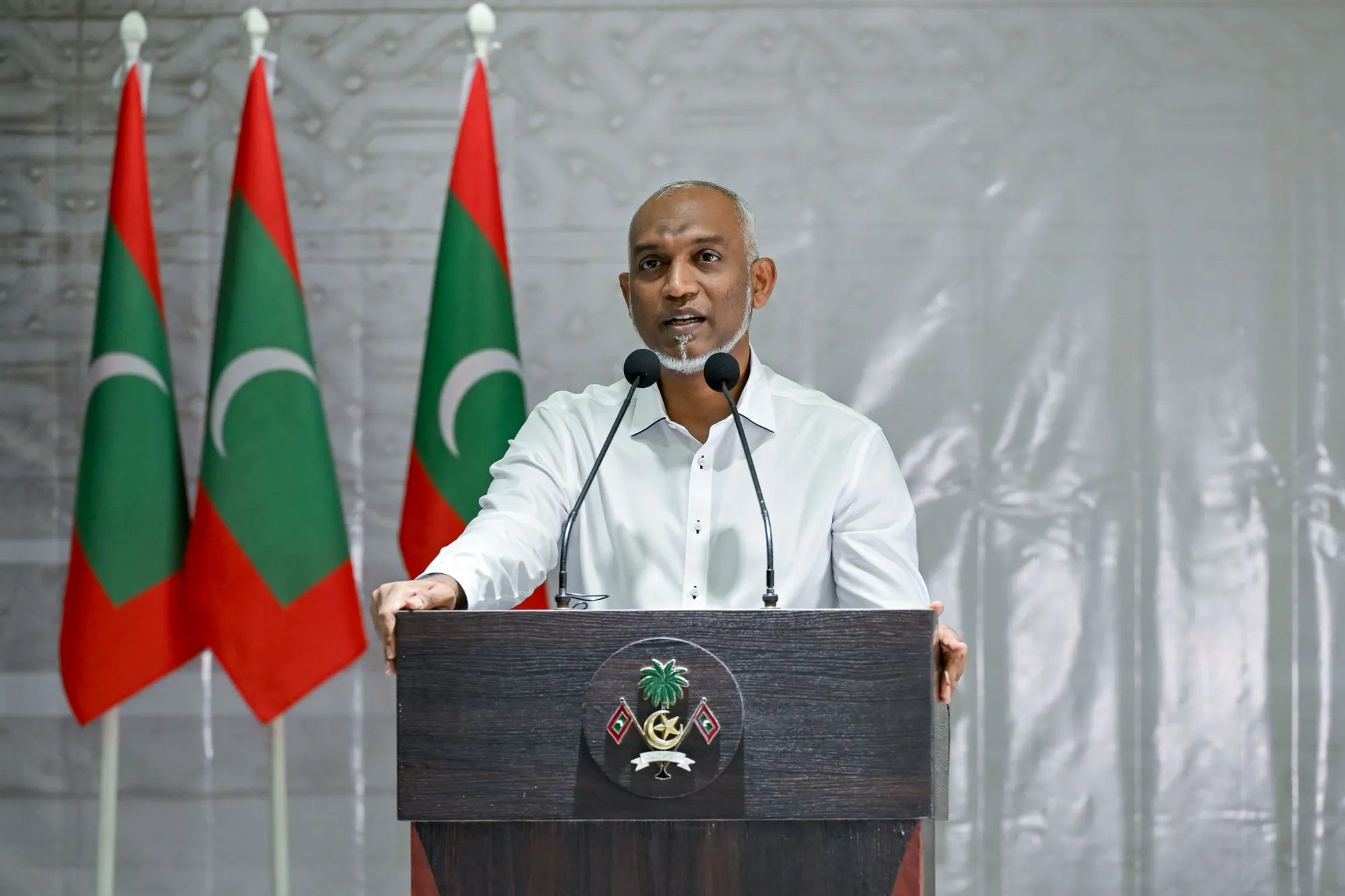 ރައްޔިތުން އެދުނު ގޮތަށް މާފަރު ސިއްހީ މަރުކަޒުގެ އެއްބަސްވުން ބަދަލު ކުރާނަން: ރައީސް މުޢިއްޒު