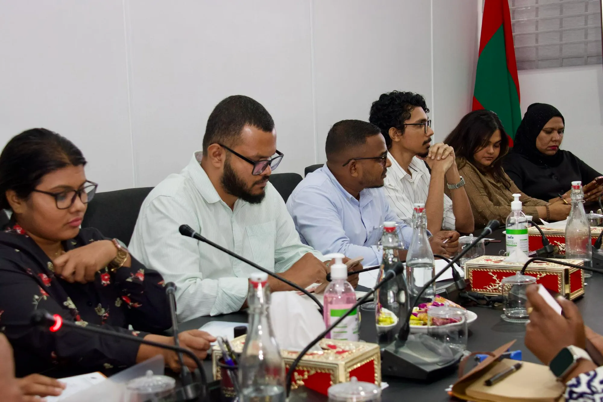 މީޑިއާ ބިލް މައްސަލާގައި ނޫސްވެރިންގެ ބަލަދުވެރި ފަރާތުން ރައީސުލްޖުމްހޫރިއްޔާ އާ ބައްދަލުކުރަނީ
