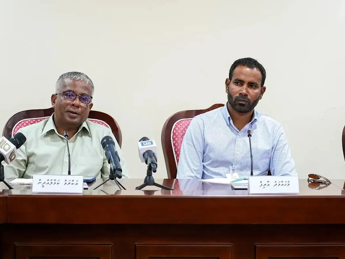 ކުރީ ސަރުކާރުގެ ފްލެޓު ކޮމެޓީގެ މެމްބަރުންގެ ގެތަކަށް އޭސީސީން ވަދެ ބަލައި ފާސްކުރަނީ