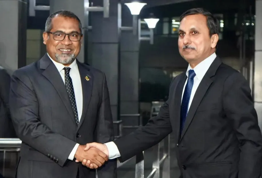 ހާރިޖީ ވަޒީރު ޑރ.ޢަބްދުﷲ ޚަލީލް، ރަސްމީ ދަތުރުފުޅެއްގައި އިންޑިއާއަށް ވަޑައިގެންފި