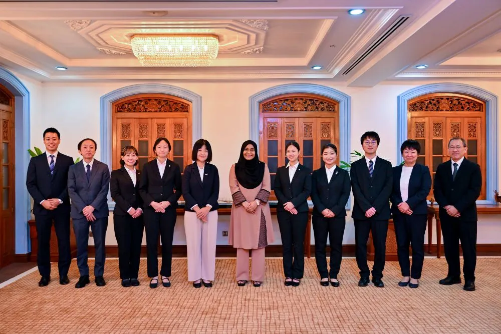 First Lady Sajidha Mohamed with Japanese Ambassador to the Maldives, Ishigami Rumiko and JICA delegation (Photo/President's Office)