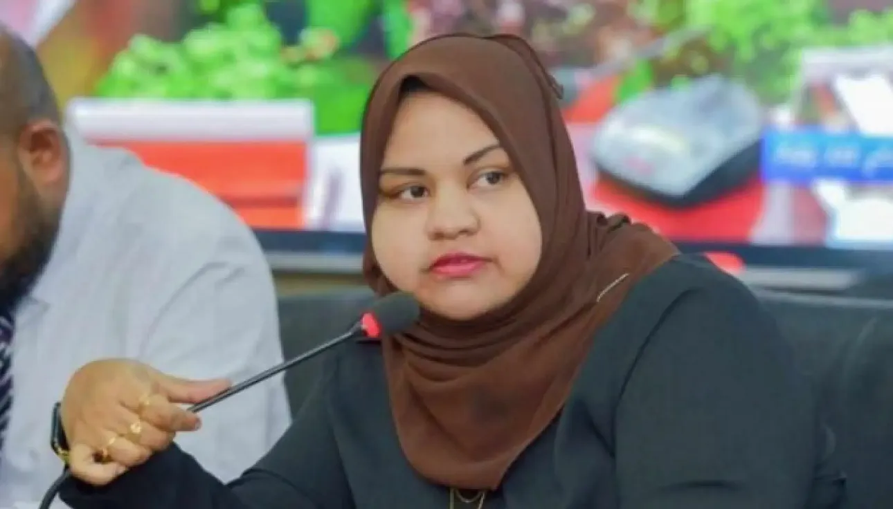 ރައީސް މުޢިއްޒަށް ސިހުރު ހެދިކަމަށް ބުނާ މައްސަލާގައި ދައުވާ ނުކުރަން ނިންމައިފި!