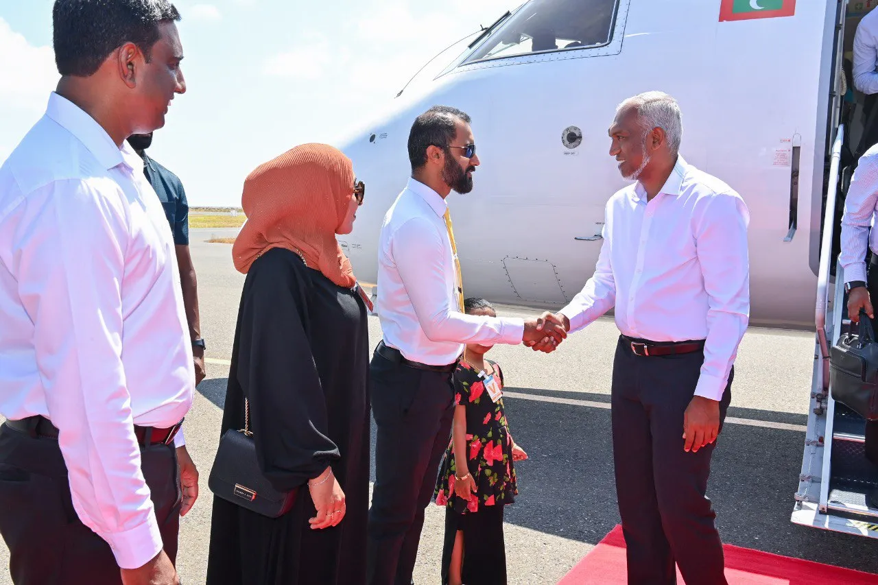 ރައީސުލްޖުމްހޫރިއްޔާ ހޯރަފުށްޓަށް ވަޑައިގެންނެވުމުން ދެންނެވީ ހޫނުމަރުޙަބާއެއް