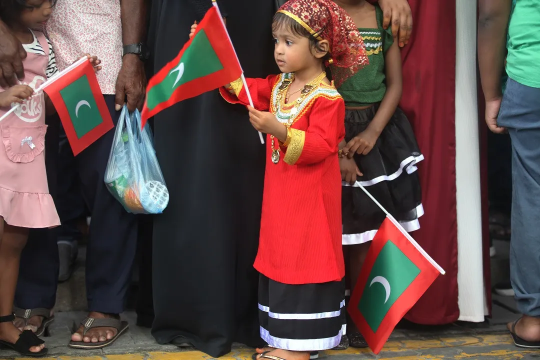 މިނިވަން 60 ގެ ލޯގޯ ފަރުމާ ކޮށްގެން 30،000 ރުފިޔާ ހޯދުމުގެ ފުރުސަތު
