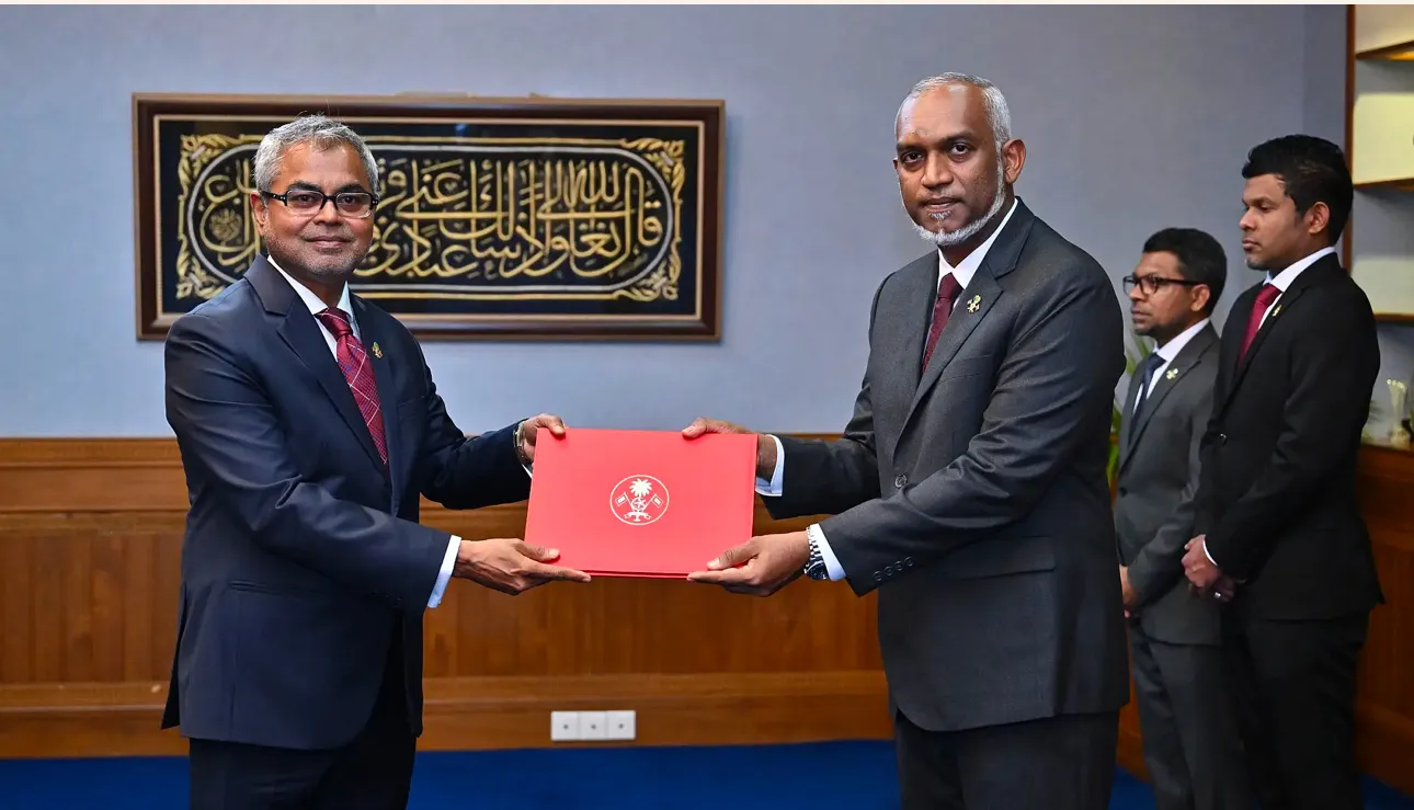 ޓޫރިޒަމް އެންޑް އެންވަޔަރަންމަންޓްގެ ވަޒީރު ކަމަށް ތޯރިގަށް ރުހުން ދީފި