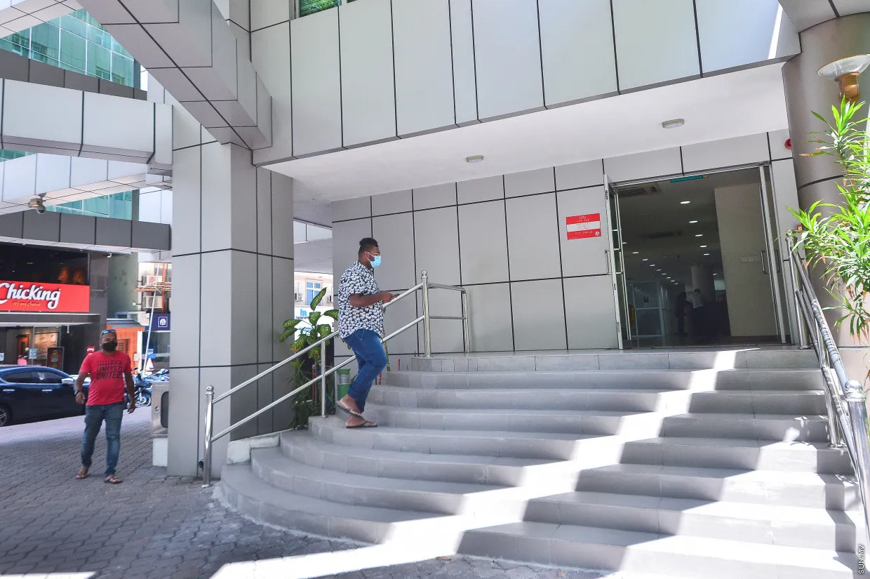ފަހު ދިހައިގައި ވަޒީފާއަށް ނިކުންނަ ފަރާތްތަކަށް އިނާޔަތެއް ދެނީ