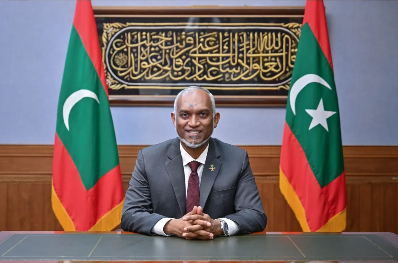 ޕަބްލިކް ސާވަންޓުންނަކީ ހެޔޮ ވެރިކަމެއްގެ ތަނބުތަކެއް: ރައީސް މުޢިއްޒު