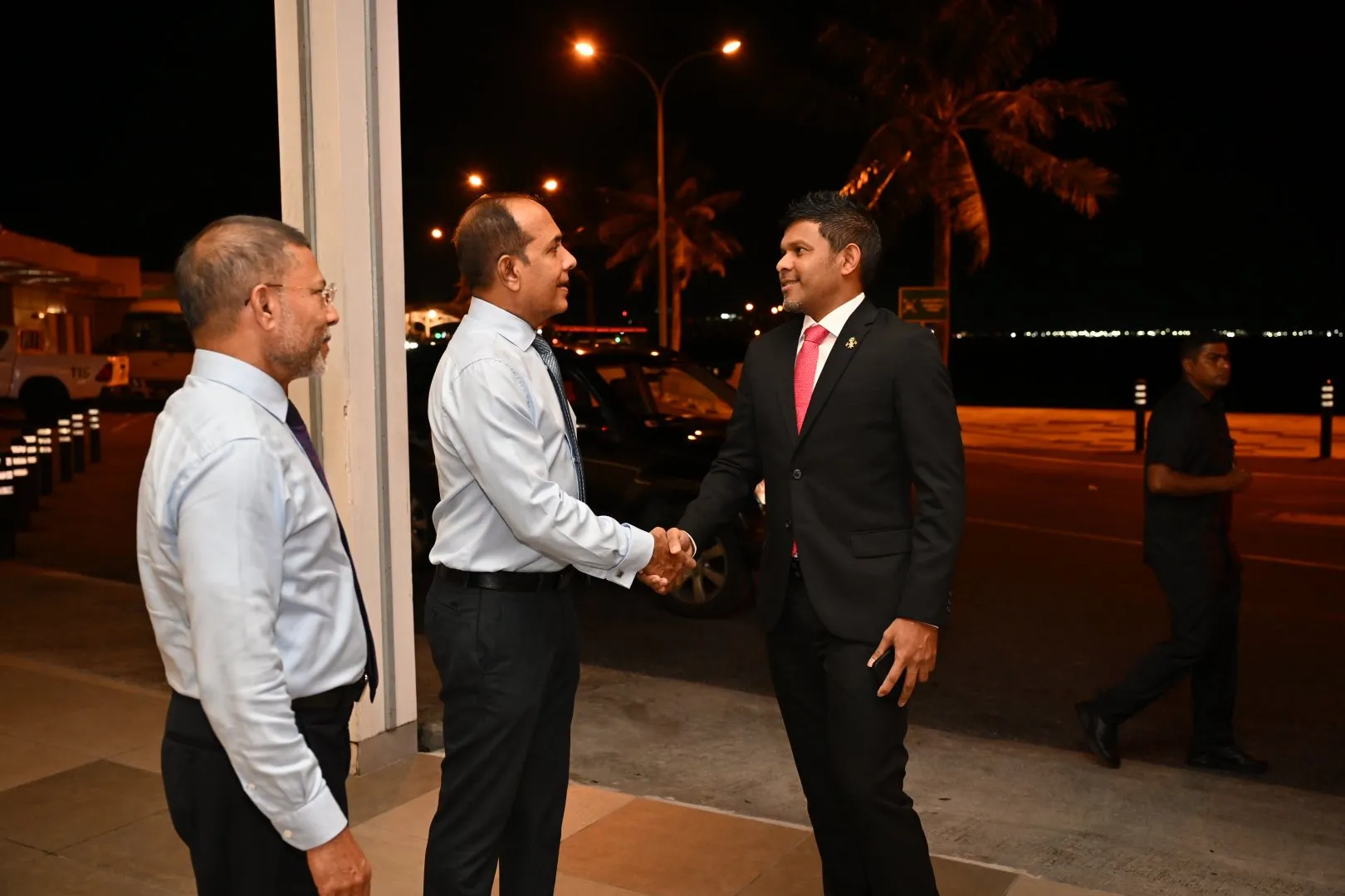 ރައީސުލްޖުމްހޫރިއްޔާގެ ނައިބު ހަވާއީއަށް ފުރާވަޑައިގެންފި