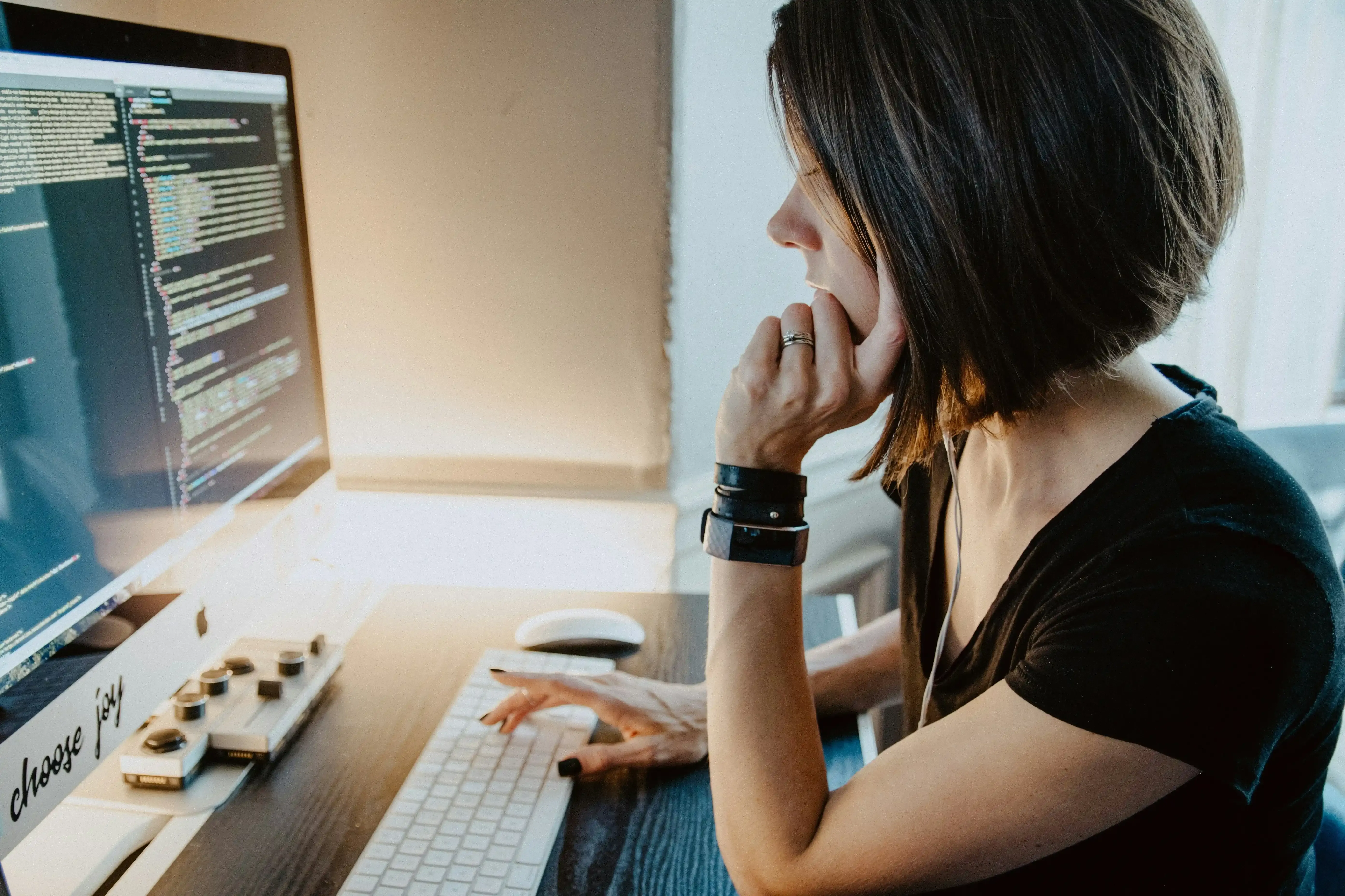 Why Every Indie Maker Needs a Blog (Not Just Twitter)