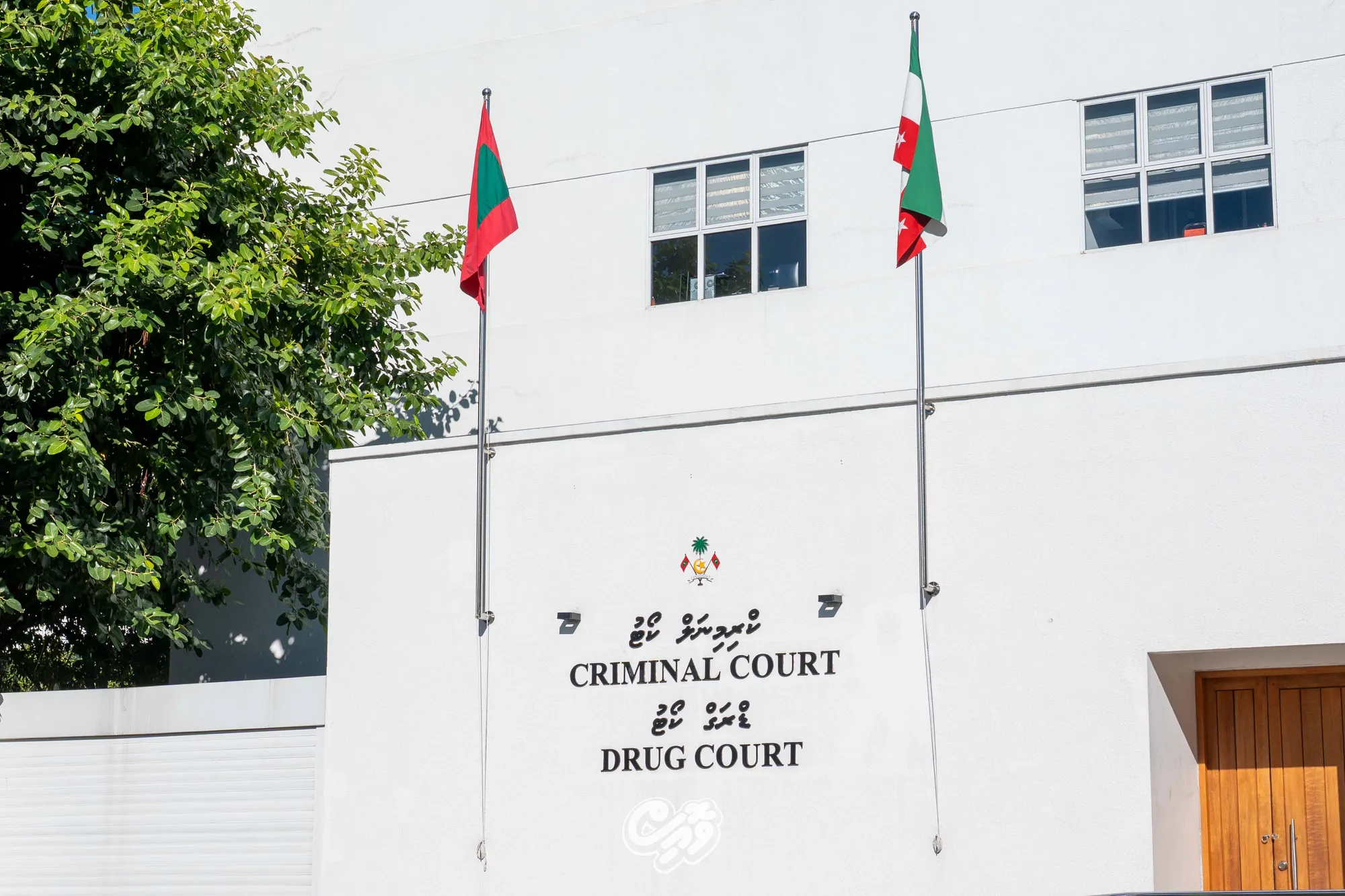ފުލުހެއްގެ ގައިގައި ސައިކަލުން ޖެއްސި މައްސަލަ؛ 4 މީހުންވެސް މަސްތުވާތަކެއްޗަށް ޕޮޒިޓިވް