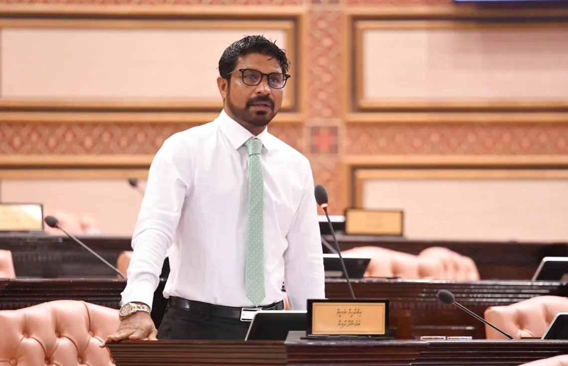 ހަރަދަށް ޒިންމާވުމުގެ ގާނޫނުގެ ބަދަލުގައި، ފިސްކަލް ހަމަތަކާ ގުޅޭ ގާނޫނެއް ހެދުމަށް ފިސްކަލް ޒިންމާގެ ބިލް މަޖިލީހަށް!