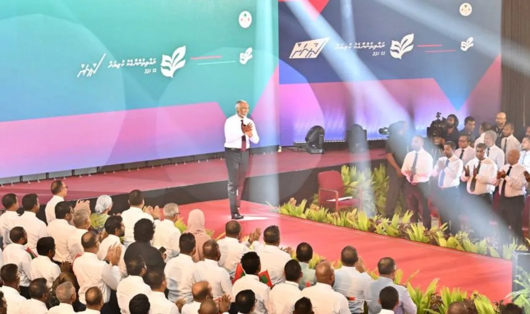 ޑޮލަރު މާރުކުރުމުގެ ޤަވާއިދު ބަދަލެއް ނުކުރާނަން: ރައީސް ޑރ.މުއިއްޒު