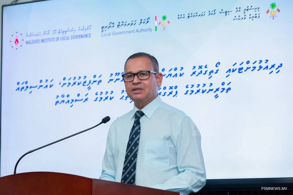 ޤާނޫނުން ކައުންސިލްތަކަށް ލިބިދޭ ބާރުތައް ކަށަވަރުކޮށްދޭނަން: އާދަމް ޝަރީފް